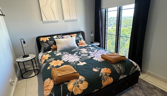 Spacious 2 Bedroom City & Ocean View Apartment