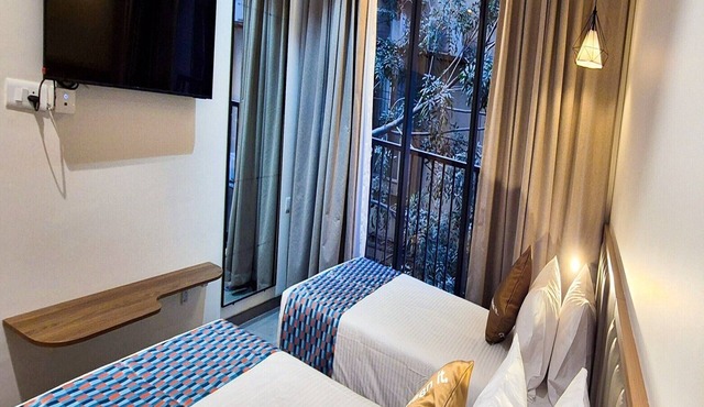 Standard King Roompalette Fairmont Gonda
