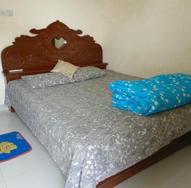 Start Night family Studio AC Apartment