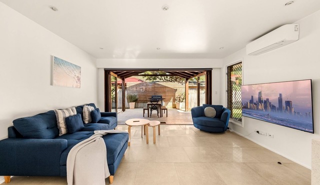 Steps from Sand: 2-Bed Beach Escape with Courtyard