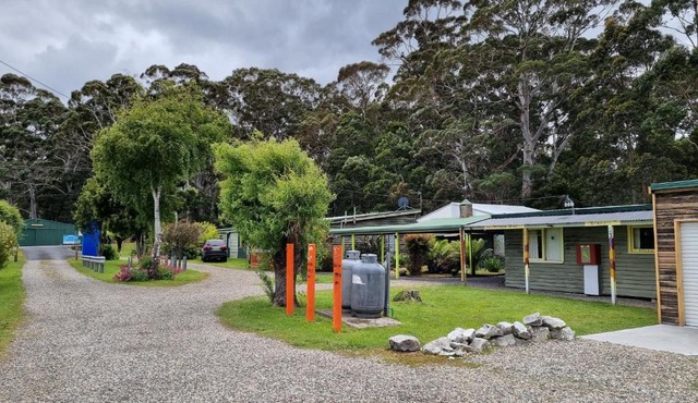 Strahan Backpackers