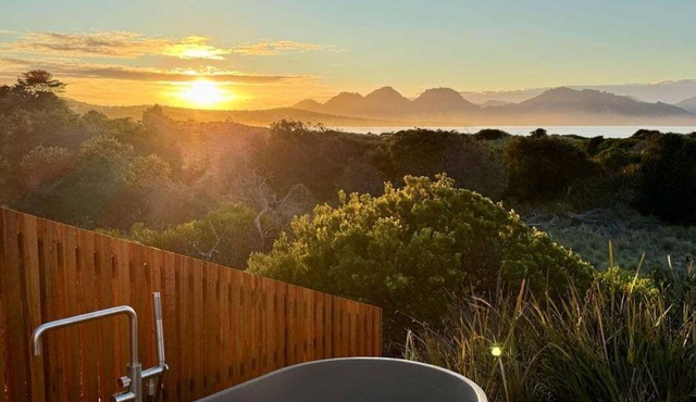 Studio Tasmania - Secluded Luxury Sanctuary