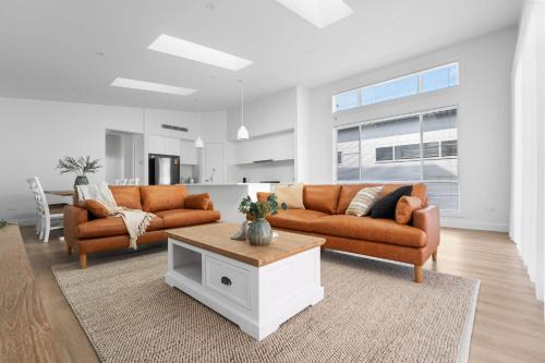 Stunning Seymour - 3 Bed 2 Bath - Amazing Location