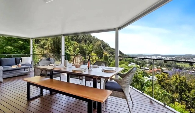 Stunning Views and Relaxing Coastal Getaway