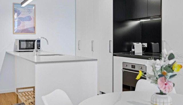 Stylish Dickson 1BR Perfect for Business and Leisure