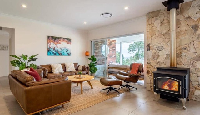 Summerville Treetops - A Stunning Valley Retreat