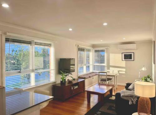 Sunny Central Frankston Stay, Entire Unit