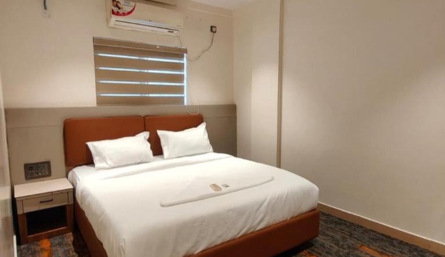 SW Hotel MG Road