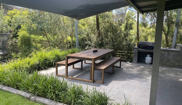The Draper Shack-perfect for families & dogs-late checkout when possible