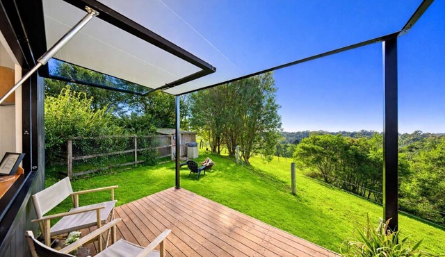 The Lily Pad Tiny Home – Peaceful Hinterland Retreat