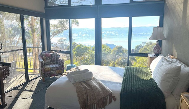 The Lookout Studio Tamar Ridge Apartment