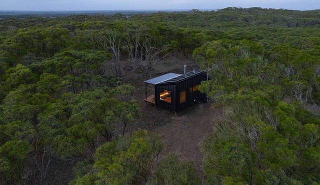 Tiny House in beautiful and rare location near the coast