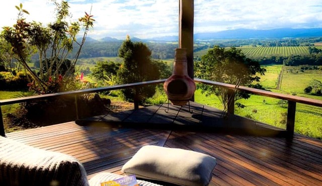 Tranquil Jungle Cabin for a Weekend Getaway in the Queensland Rainforest