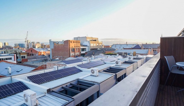 Tri Level townhouse in prime North Melbourne