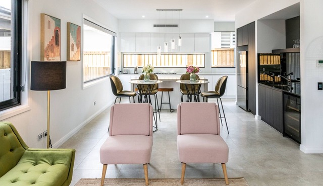 Trinity Point Drive: Residence in the heart of Trinity Point with stunning inground swimming pool