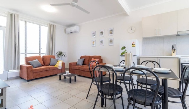 Turtle Place | 2 bed apt | Walk to foreshore