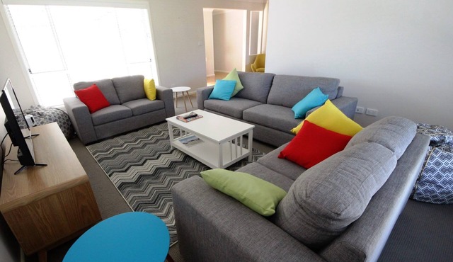 Ultimate Comfort in this 3-Bedroom Home with Air Conditioning and 2 Bathrooms