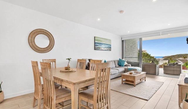Unit 406 'Drift' on Coolum Terrace