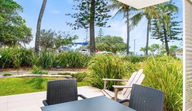 Unit 8 Plantation Resort - Rainbow Beach. Plantation Resort. Air conditioned. Wifi. Pool and outdoor