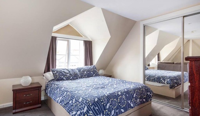Upstairs Studio Apartment with street access