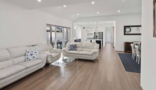 Vasse Manor - immaculately presented family home which is fully furnished in great location!