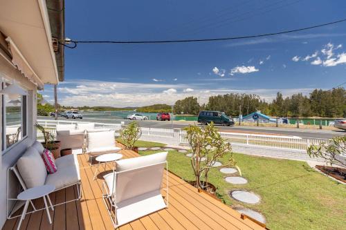 Villa Lola Lakefront Comfort