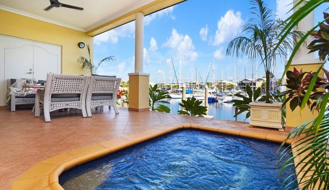 Villa Utopia on the Marina | 3 Bed, 3 Bath by Tropical BNB