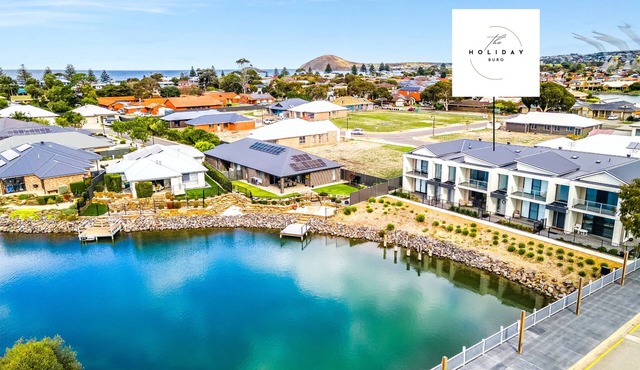 Waterside Victor Harbor