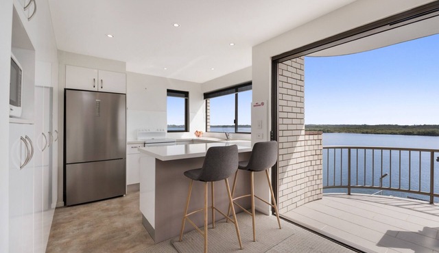 Wharf Lodge