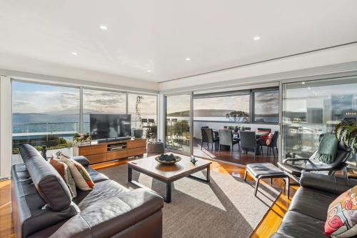 Whataview - Luxe, Sunset Soaking Tub & Fire Pit