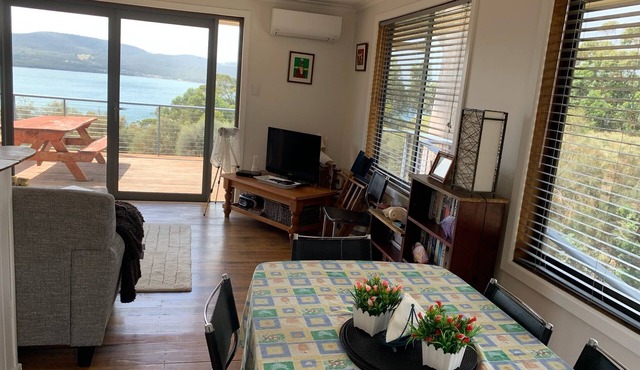 Whitebeach Holiday House