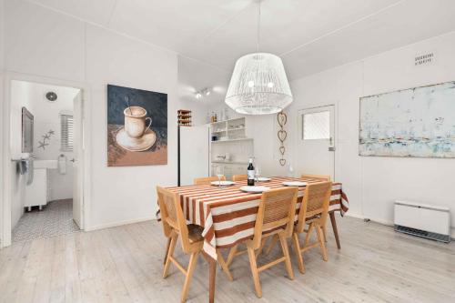 Whitewash Cottage by Experience Jervis Bay