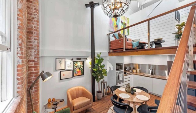 Woolstore Elegance ~ 2Bed/2Bath/1Car ~ Teneriffe