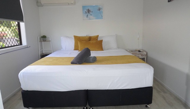 Yeppoon Beachhouse - Hostel