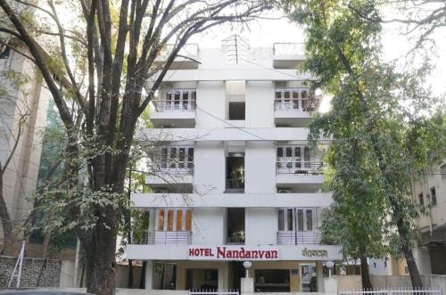 Oyo Hotel Nandanvan Annexe 