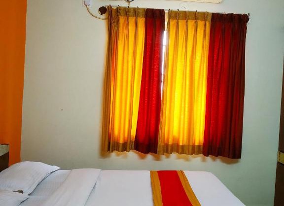 Hotel Raj Residency