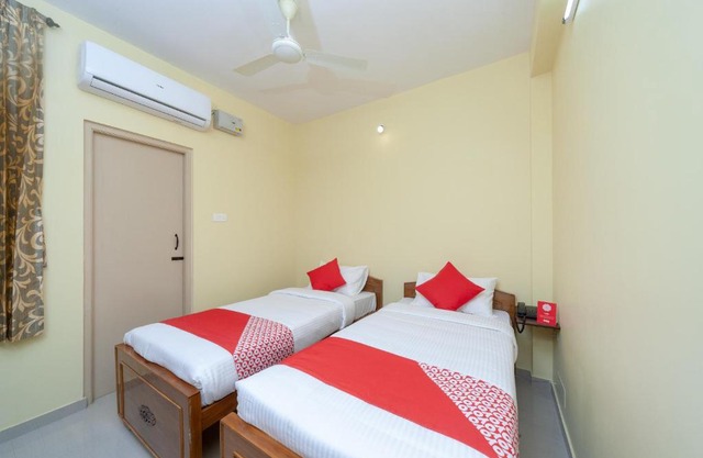 OYO 16346 SS Residency