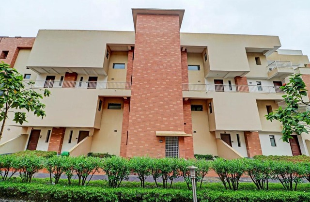 OYO Home 63214 Comfortable Stay Vedic Village