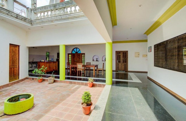 OYO Home 78061 Shasha Villa