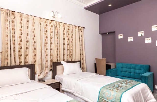 Simi International The Imperial 