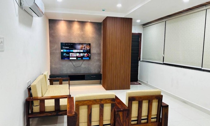 Hyderabad House | 100 m² House ∙ 3 bedrooms ∙ 6 guests