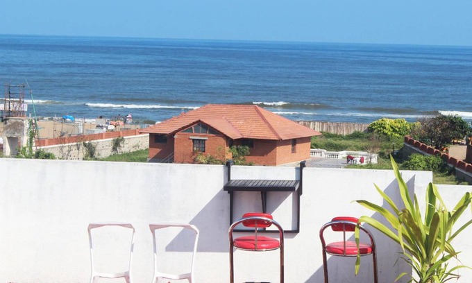 Besant Nagar Bed & Breakfast | 117 m² Bed and breakfast ∙ 2 bedrooms ∙ 4 guests