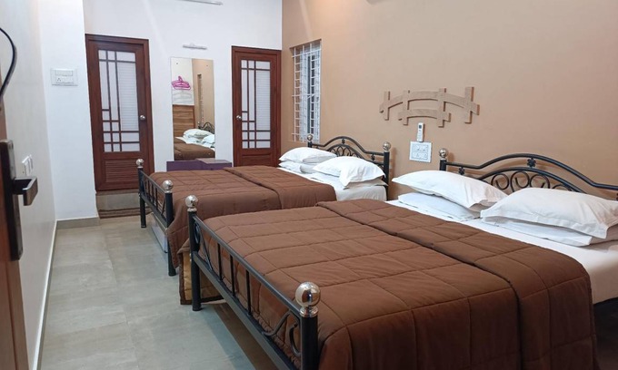 Vadavalli Villa | 119 m² Villa ∙ 3 bedrooms ∙ 12 guests