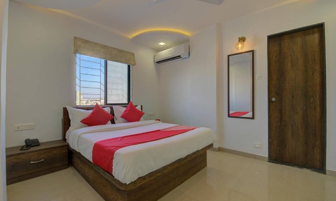 Pune Hotel | 12 m² Hotel ∙ 3 guests