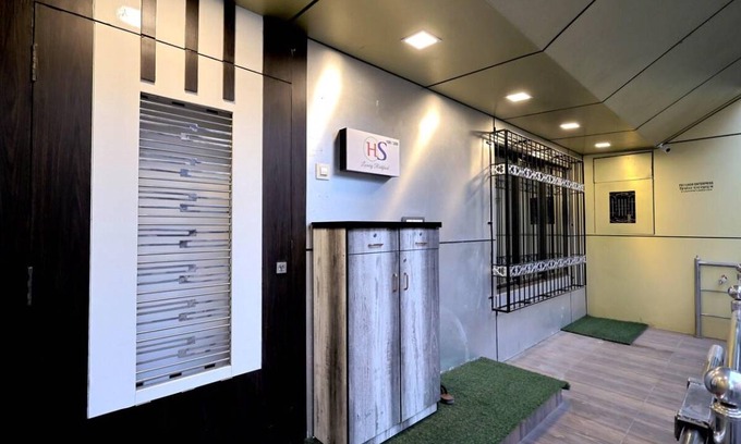Borivali West Apartment | 1200 m² Apartment ∙ 4 bedrooms ∙ 13 guests