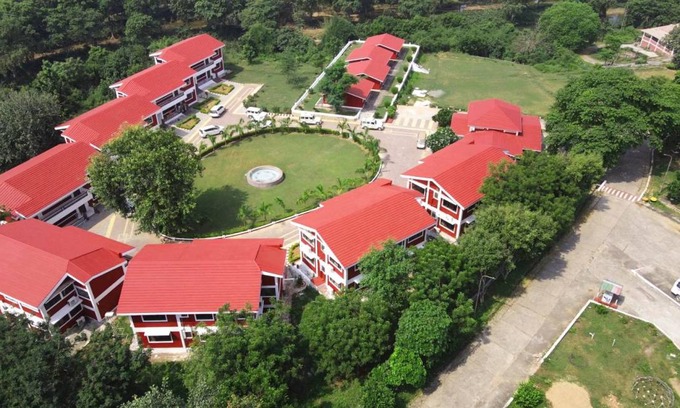 Chitrakoot Resort | 1200 m² Resort ∙ 5 guests