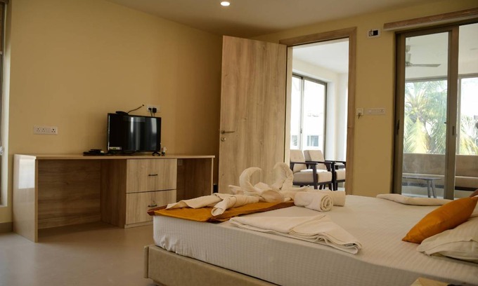 Digha Hostel | 149 m² Hostel ∙ 3 bedrooms ∙ 127 guests