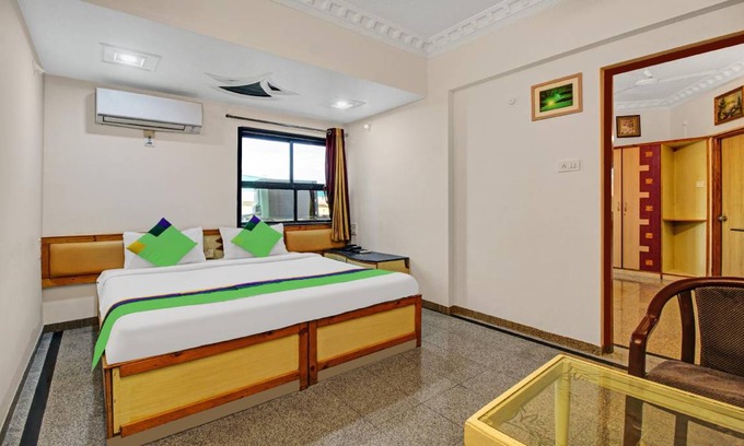 Pimpri - Chinchwad Hotel | 17 m² Hotel ∙ 3 guests