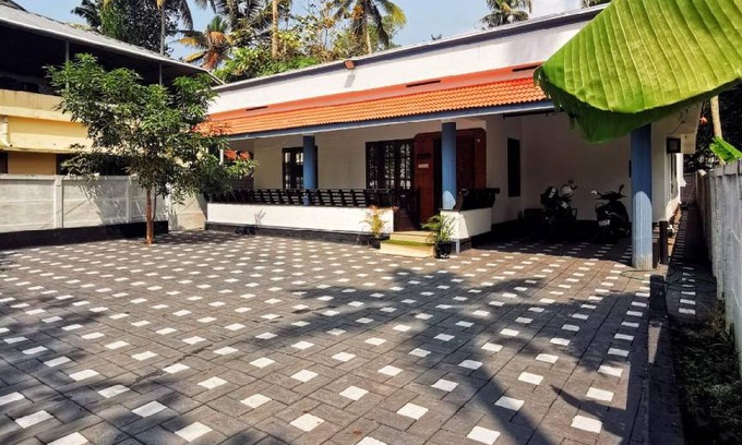 Varkala House | 1800 m² House ∙ 3 bedrooms ∙ 10 guests