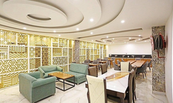 Mahipalpur Extension Hotel | 193 m² Hotel ∙ 5 guests